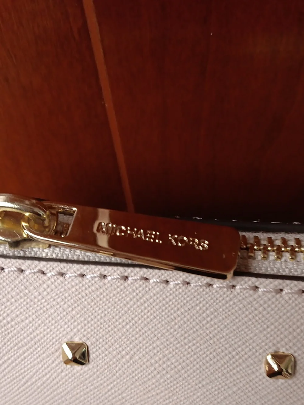 NWT Michael Kors Jet Set Medium Blush Pink Studded Pouchette Leather Bag